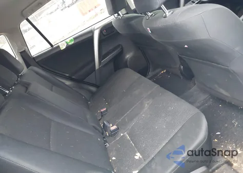 2018 Toyota Rav4 Le z USA, uszkodzony, nr VIN JTMBFREV5JJ733057